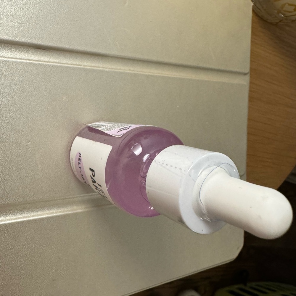 Isle of Paradise Face Self-Tanning Drops - Purple - Picture 3 of 7